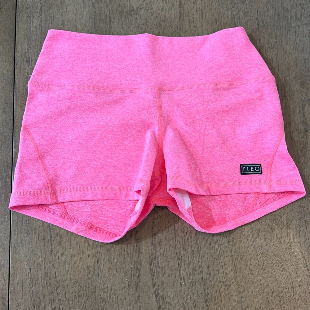 Fleo Hot Pink Heather Athletic Short, like new, size medium
